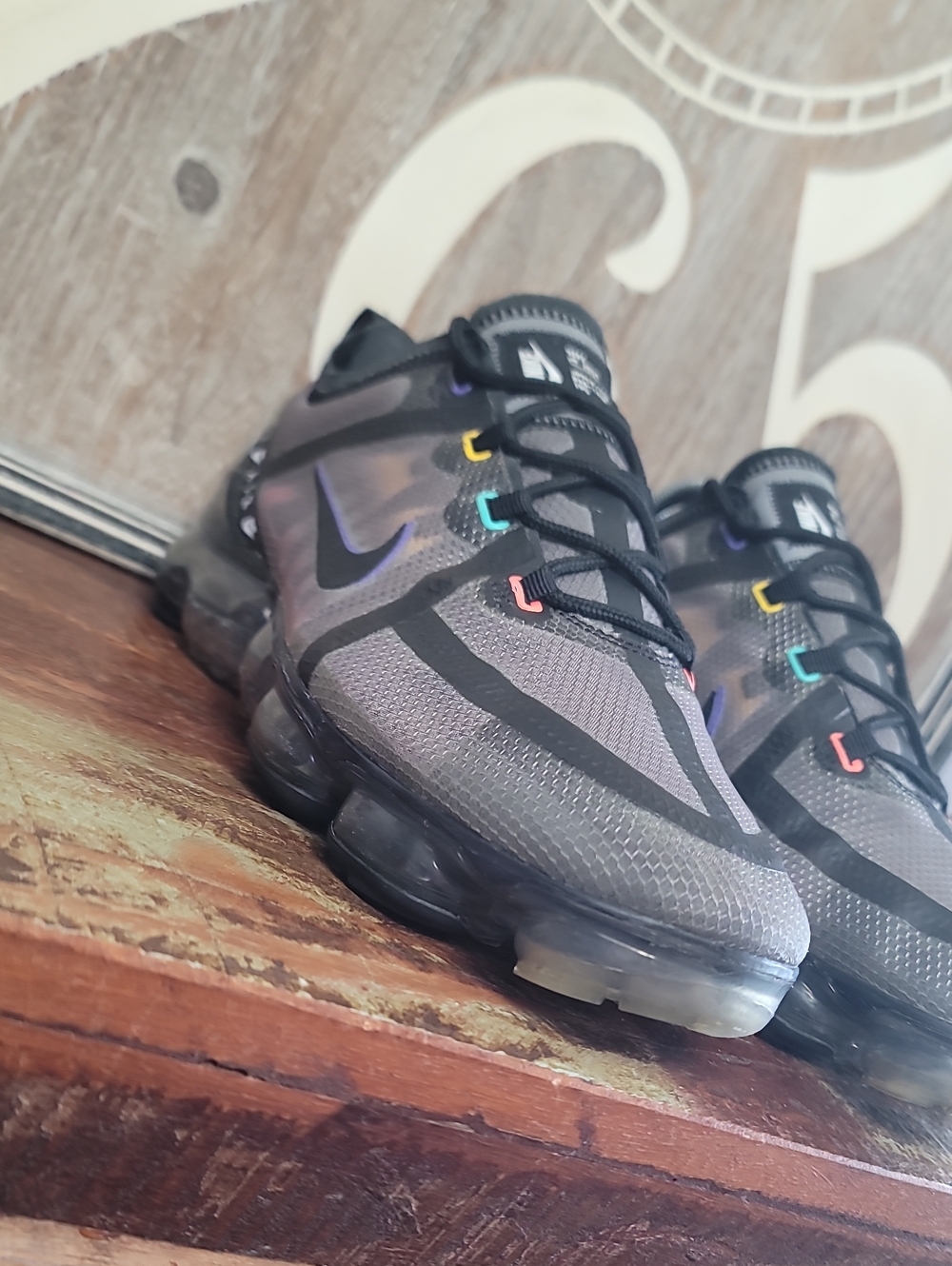Nike Air VaporMax 2019 SE 'Wind Breaker' Mens 10.5 Good Condition Fast Shipping - Picture 5 of 16
